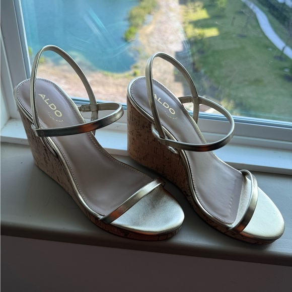 (NEW) Mirabella Gold Women's Wedges | ALDO - Picture 2 of 7